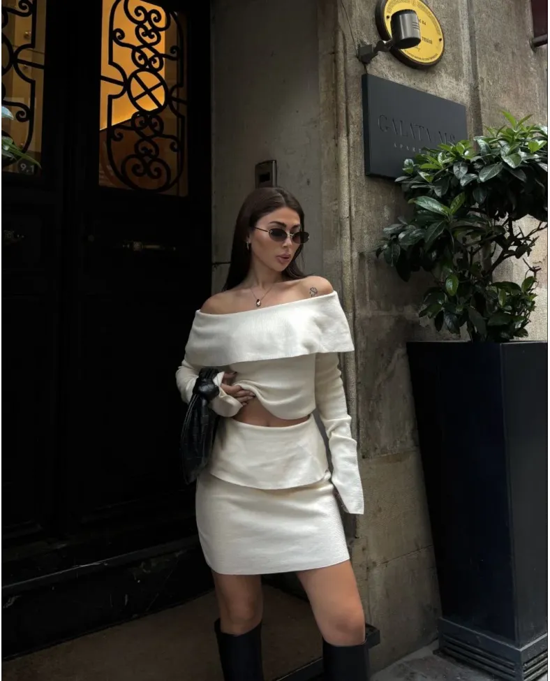 Straplez , Madonna , Carmen Yaka Croplu Mini Etekli ikili Takım Triko - Beyaz