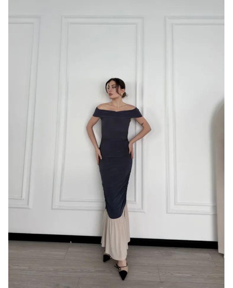 Striptiz Omuzlu Uzun Elbise- Füme