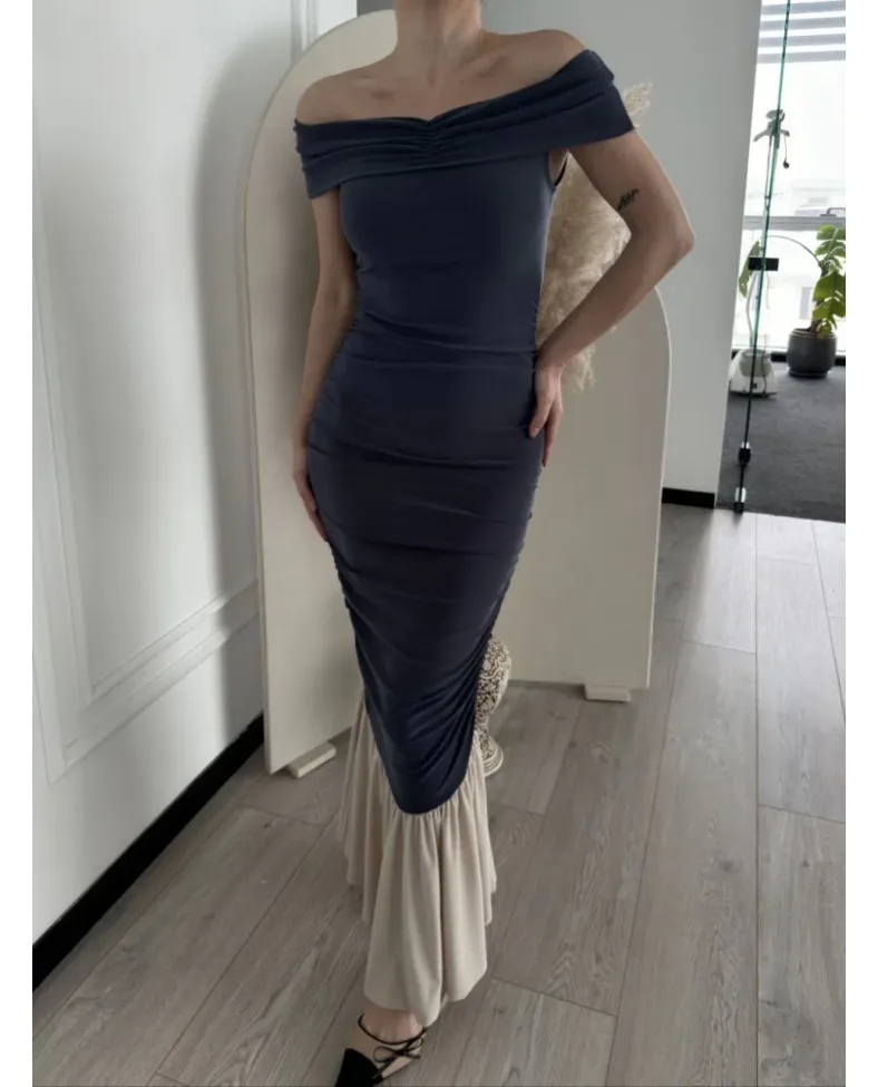 Striptiz Omuzlu Uzun Elbise- Füme