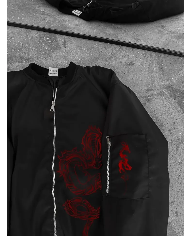 Erkek Siyah Bomber Mont – Kırmızı Ejderha Desenli, Fermuarlı Cepli, Kapitone Astarlı Günlük ve Sokak Modası Ceket - Siyah
