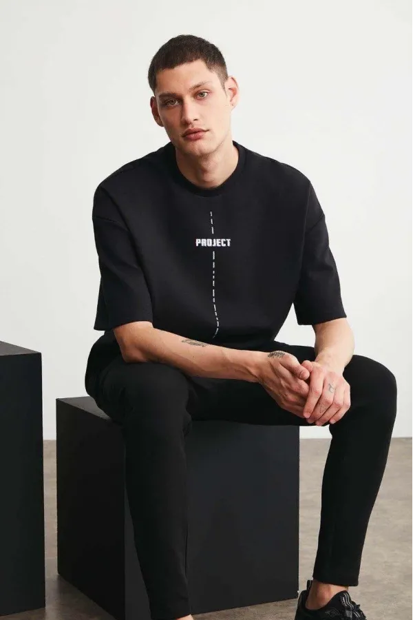 Erkek Baskılı T-Shirt Kısa Kol Bisiklet Yaka Regular Fit Rahat Kalıp Tişört - Siyah