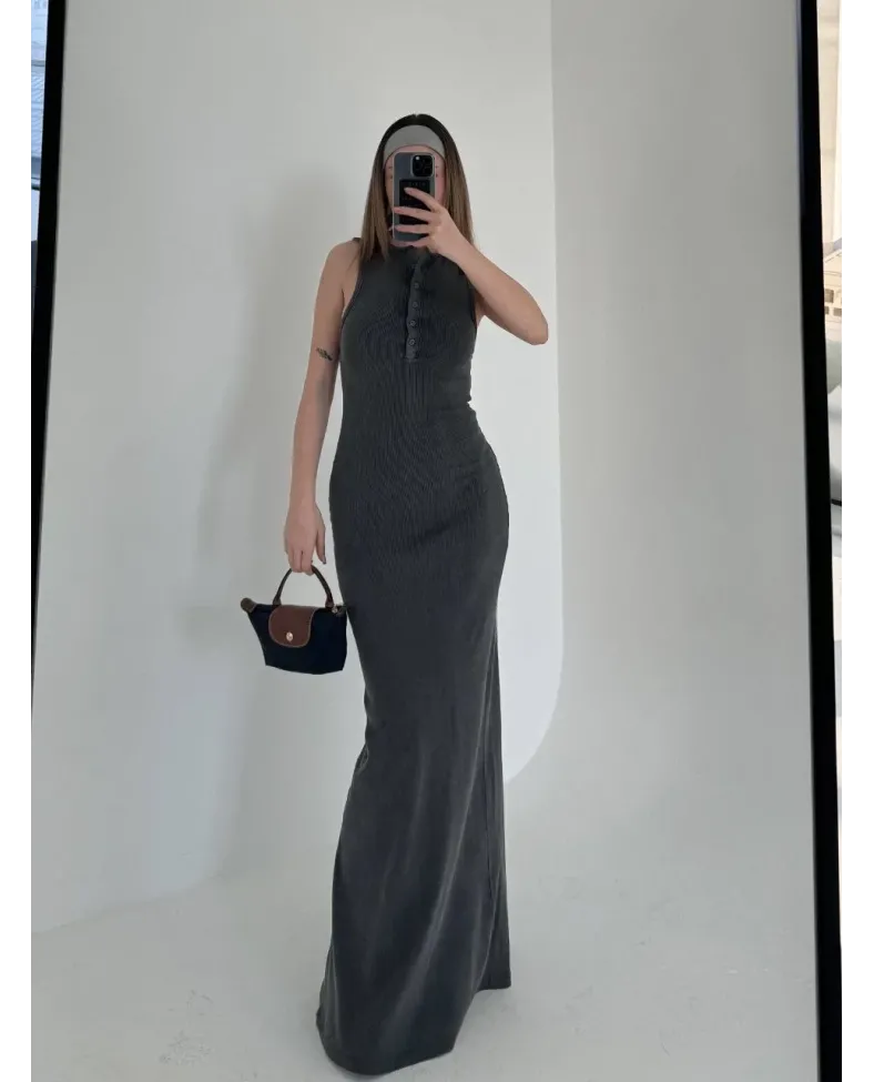 Yırtmaç Detaylı Kolsuz Düğmeli Yıkamalı Uzun Elbise - Antrasit