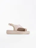 Kadın Bej Cilt Toka Detaylı Sandalet TR17MY03C