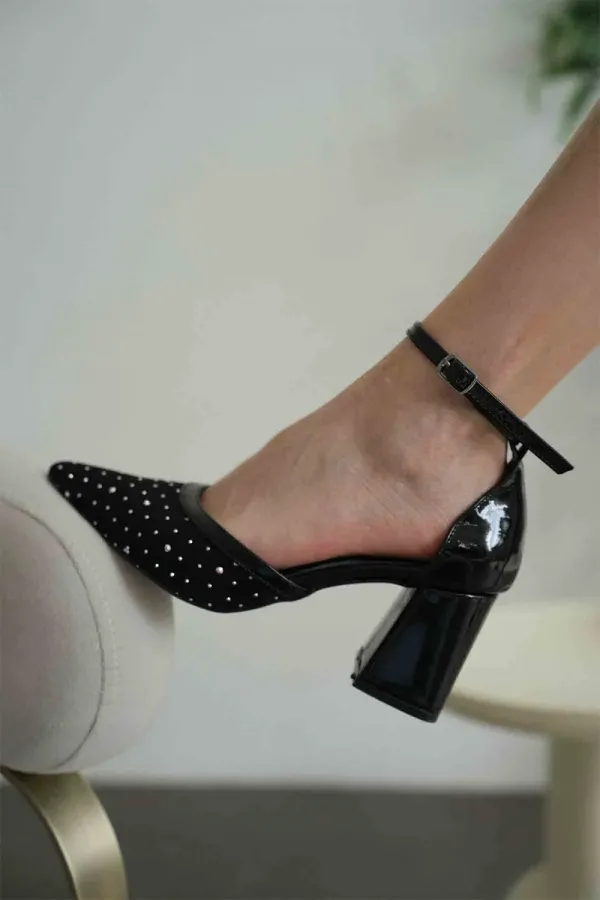 Siyah Tekstil Kumaş Taşlı Kadın Topuklu Ayakkabı TR08MS18A