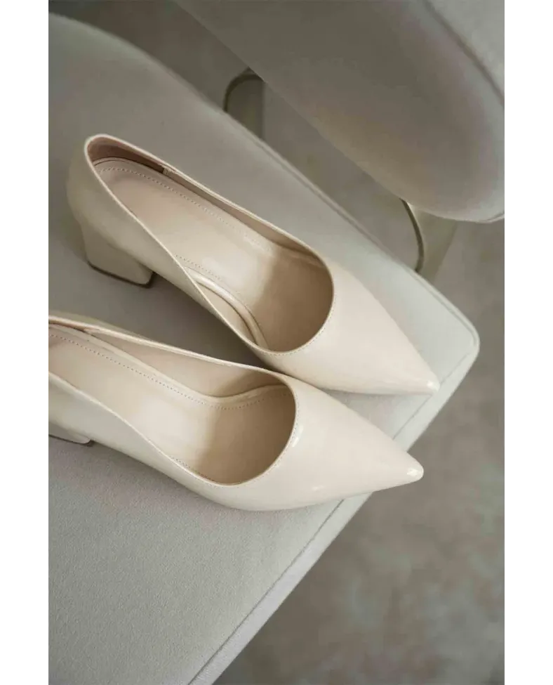 Bej Rugan Kadın Topuklu Ayakkabı TR08MS16E