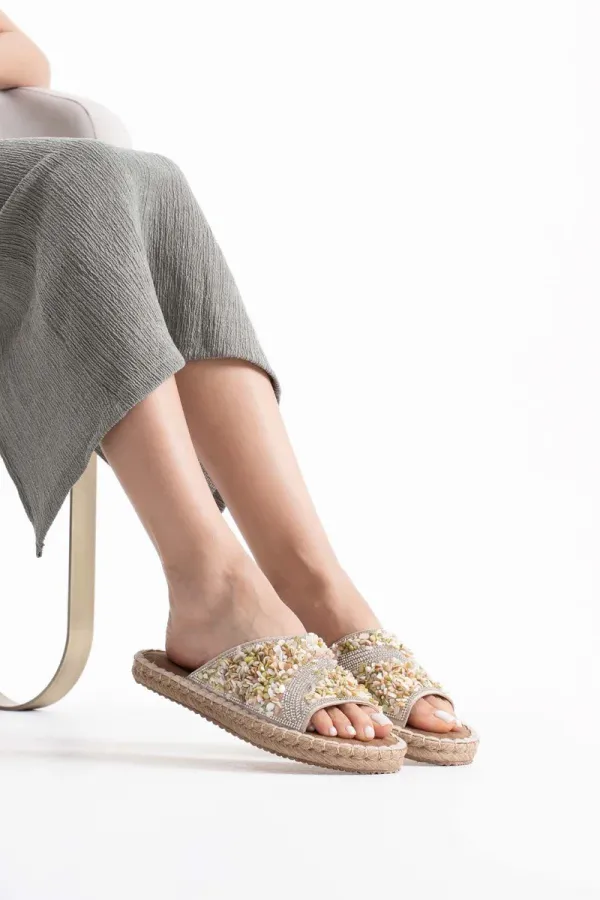 Kadın Bej Taş İşlemeli Terlik TR35MY08B