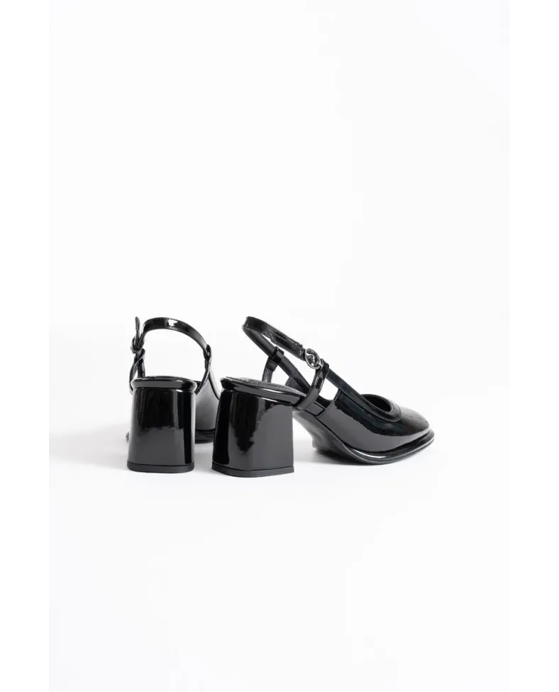 Siyah Rugan Kadın Topuklu Ayakkabı TR18MS17A