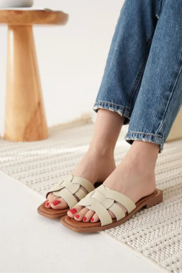 Bej Hakiki Deri Terlik TR31MY66C