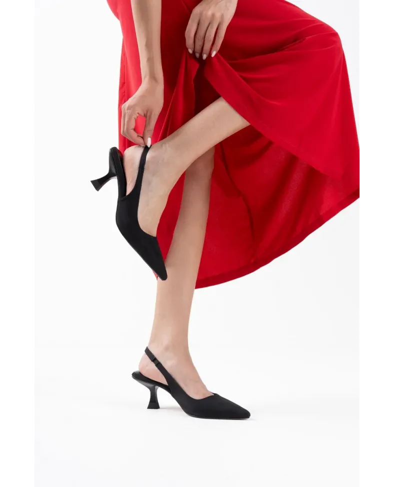 Kadın Siyah Saten Topuklu Ayakkabı TR08MS08A