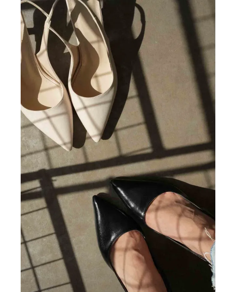 Kadın Bej Saten Topuklu Ayakkabı TR08MS08B