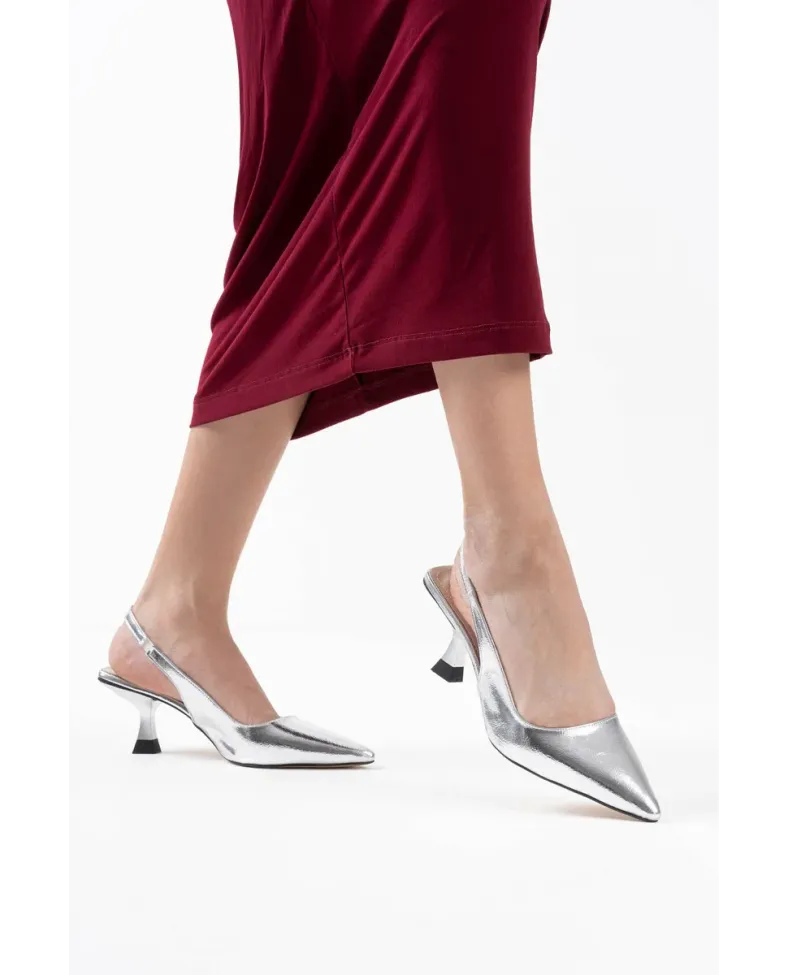 Kadın Gümüş Kırışık Rugan Topuklu Ayakkabı TR08MS08D