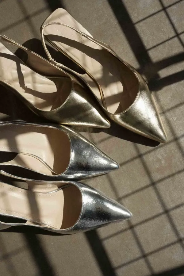 Kadın Gümüş Kırışık Rugan Topuklu Ayakkabı TR08MS08D