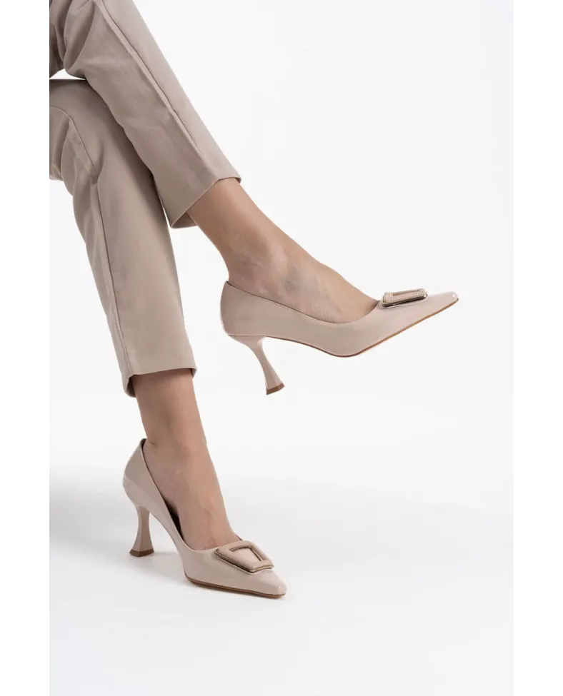 Kadın Bej Rugan Ayakkabı TR08MS09B