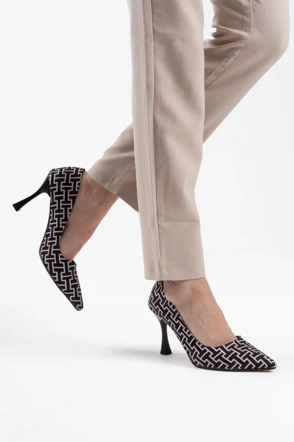 Kadın Siyah Desenli Stiletto TR08MS12A