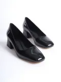 Kadın Siyah Rugan Topuklu Ayakkabı TR08MS23E