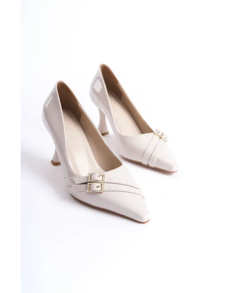 Kadın Bej Rugan Topuklu Ayakkabı TR08MS25L