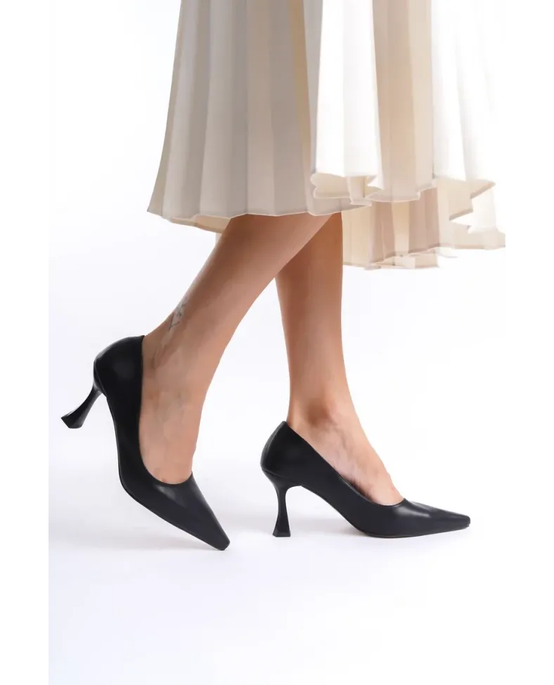 Kadın Mat Siyah Stiletto TR08MS27H