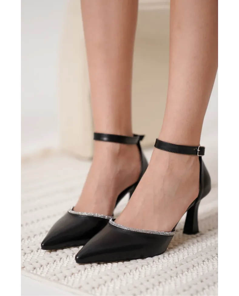Taşlı Kadın Siyah Topuklu Ayakkabı TR12MS02A