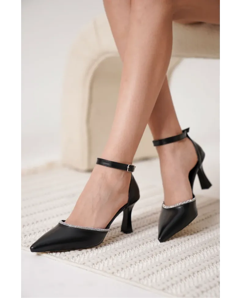 Taşlı Kadın Siyah Topuklu Ayakkabı TR12MS02A