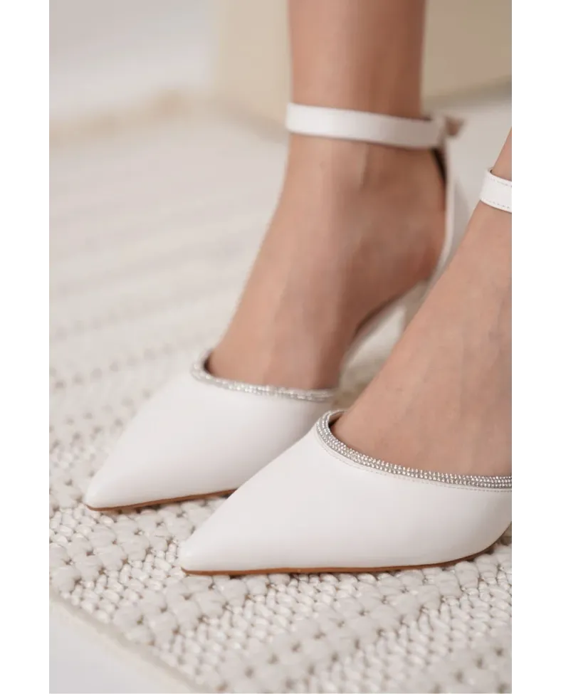 Taşlı Kadın Beyaz Topuklu Ayakkabı TR12MS02B
