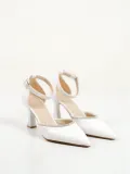 Taşlı Kadın Beyaz Topuklu Ayakkabı TR12MS02B