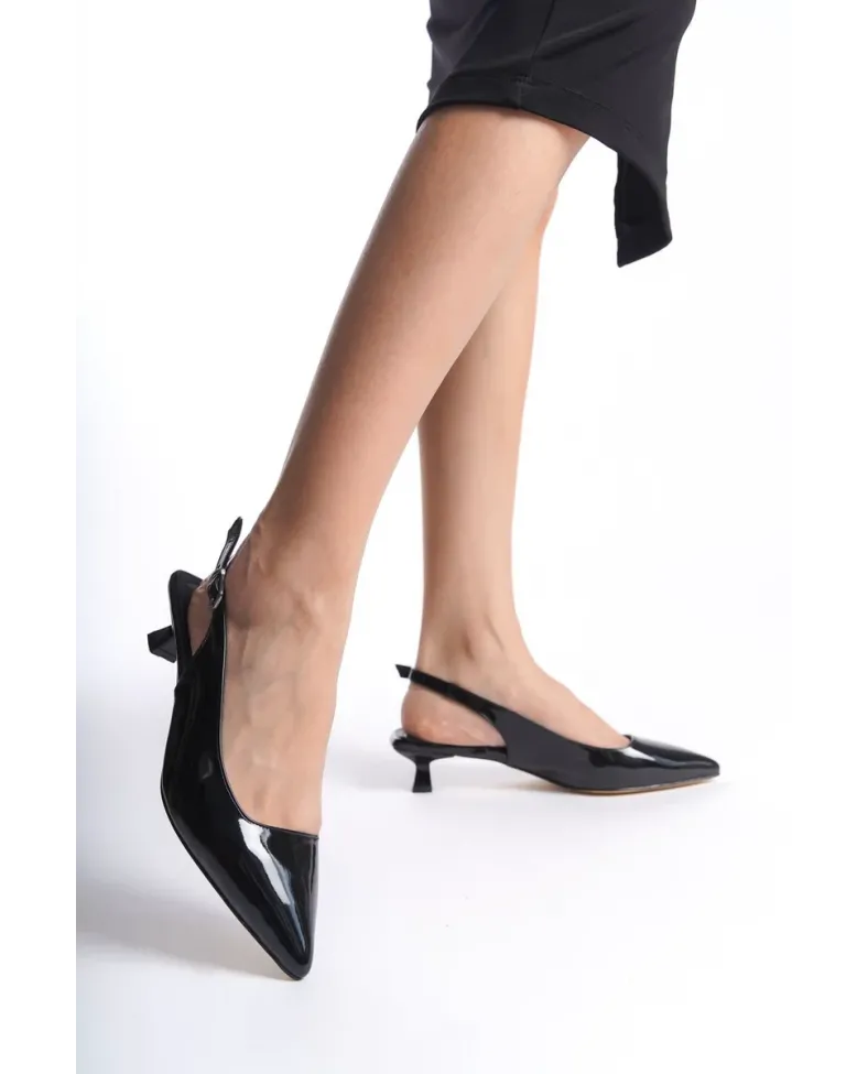 Siyah Rugan Kadın Ayakkabı TR16MS03D