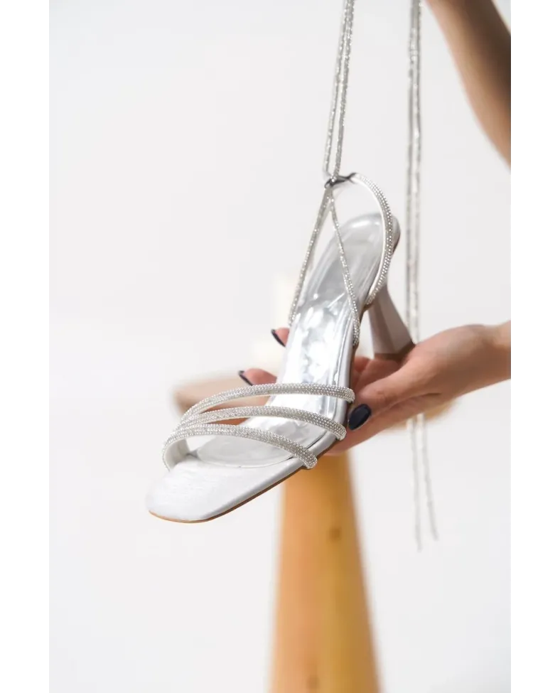 Gri Taşlı Kadın Topuklu Sandalet TR25MY02B