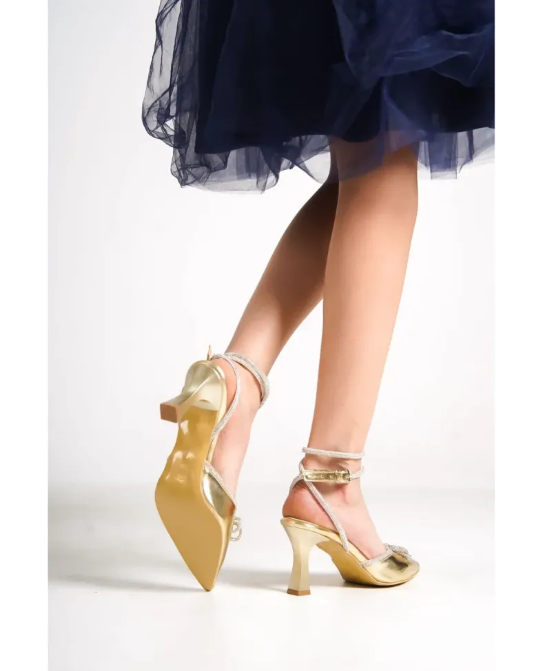 Kadın Altın Taşlı Topuklu Ayakkabı TR12MS05C