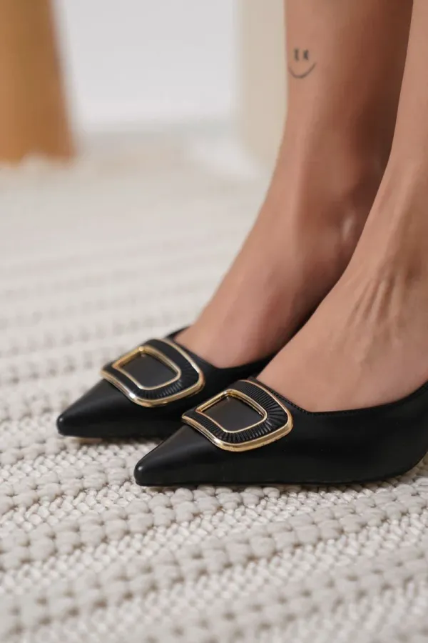 Kadın Siyah Topuklu Ayakkabı TR12MS07A