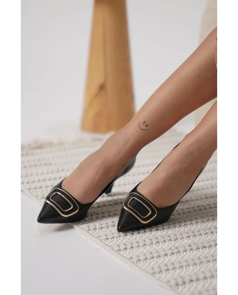 Kadın Siyah Topuklu Ayakkabı TR12MS07A