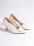 Kadın Beyaz Topuklu Ayakkabı TR12MS07B