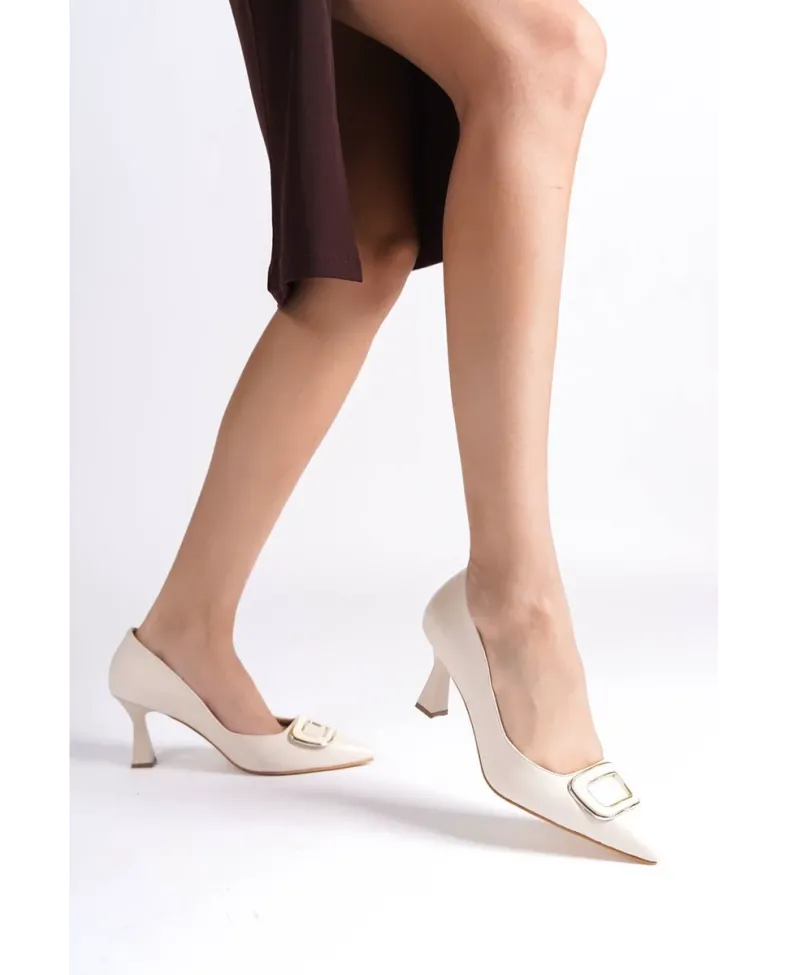 Kadın Bej Topuklu Ayakkabı TR12MS07C