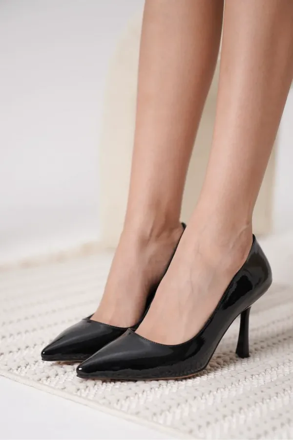 Kadın Siyah Kırışık Rugan Stiletto TR08MS26E