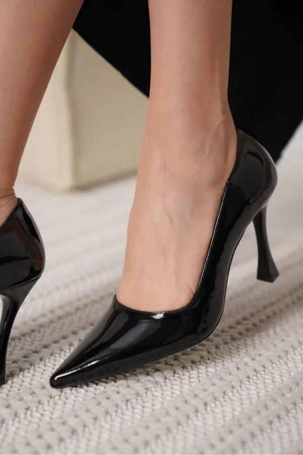 Siyah Rugan Kadın Stiletto TR18MS03A