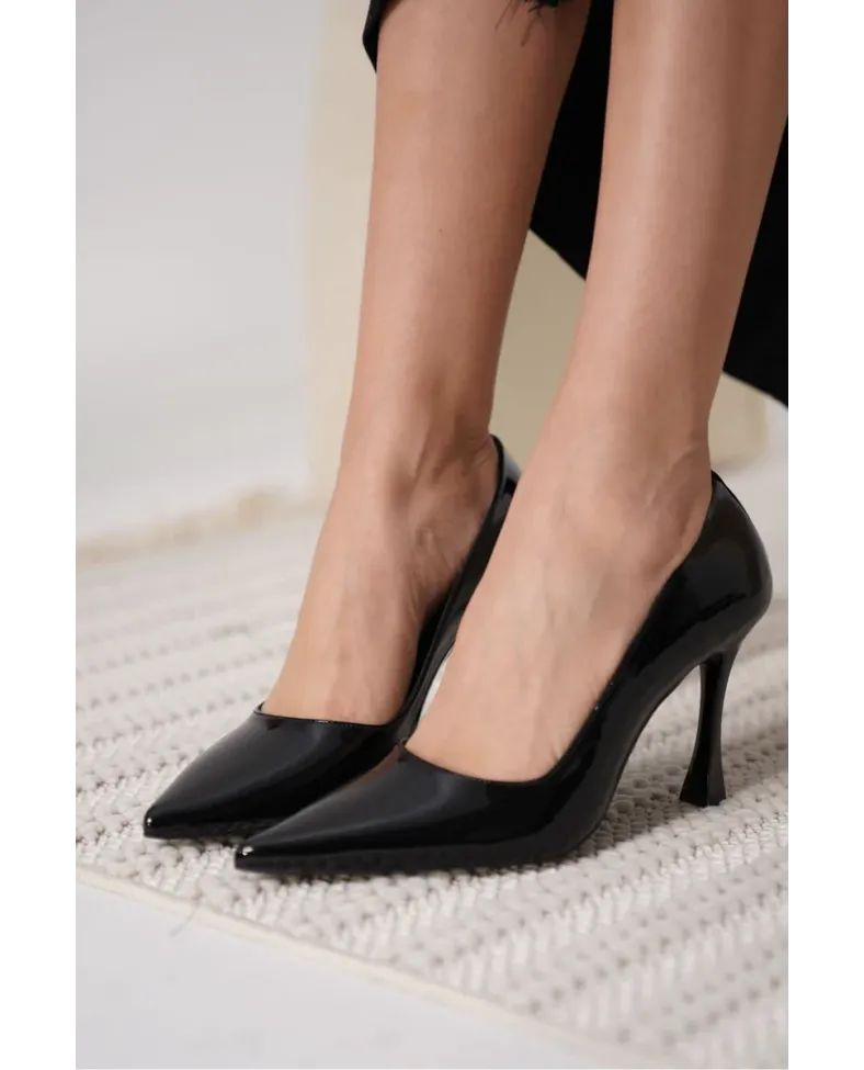 Siyah Rugan Kadın Stiletto TR18MS03A