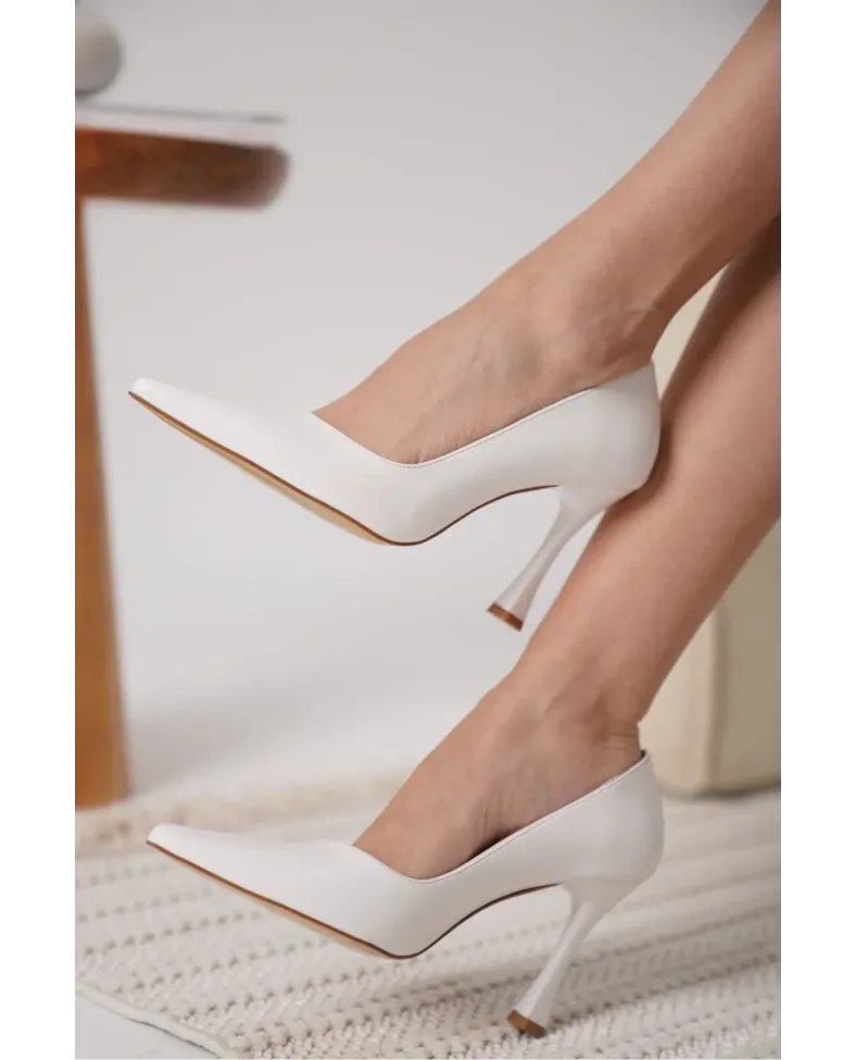 Mat Beyaz Kadın Stiletto TR18MS03D
