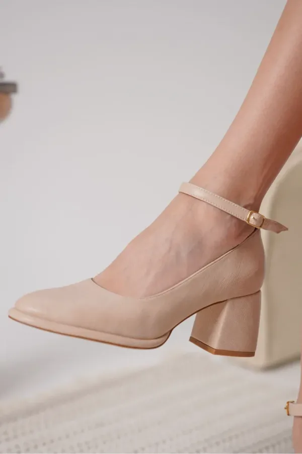 Kadın Mat Nude Topuklu Ayakkabı TR18MS06B