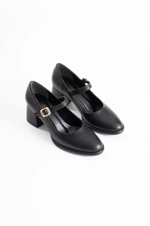 Siyah Cilt Kadın Topuklu Ayakkabı TR18MS08C