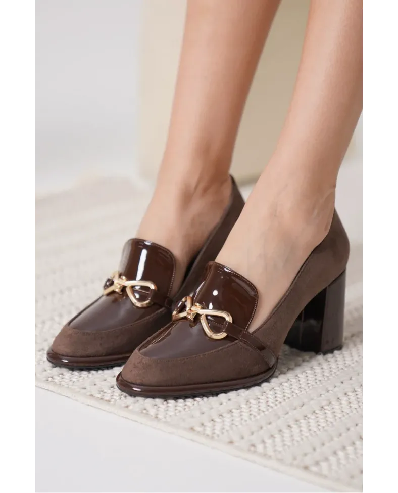 Acı Kahve Rugan Süet Detaylı Kadın Topuklu Ayakkabı TR18MS10E Somersan Giyim | Kadın, Erkek ve Çocuk Moda