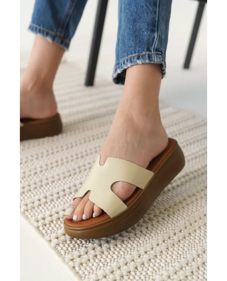 Bej Hakiki Deri Terlik TR31MY54C