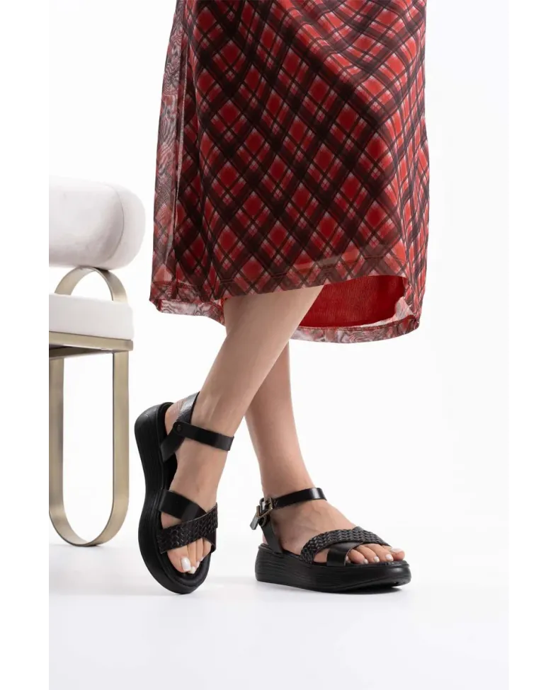 Siyah Hakiki Deri Sandalet TR31MY58A