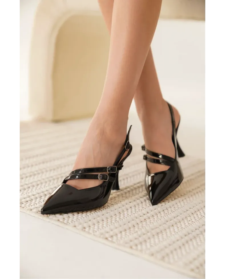 Kadın Siyah Rugan Topuklu Ayakkabı TR08MS39A