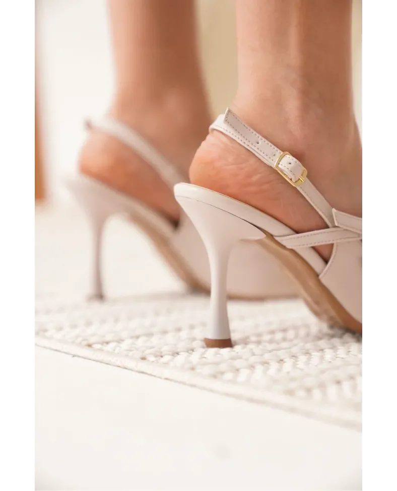 Kadın Bej Rugan Topuklu Ayakkabı TR08MS39B