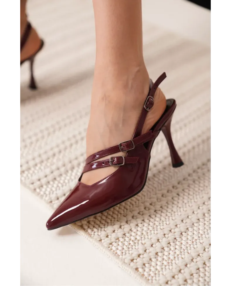 Kadın Bordo Rugan Topuklu Ayakkabı TR08MS39D