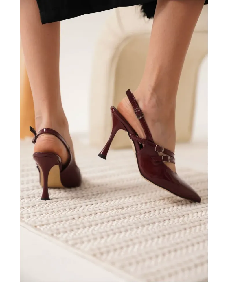 Kadın Bordo Rugan Topuklu Ayakkabı TR08MS39D