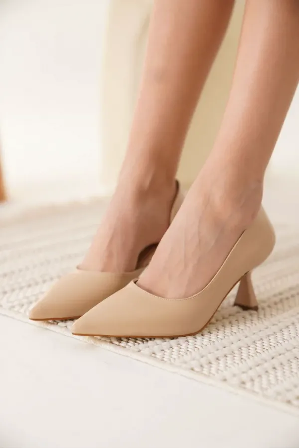 Kadın Nude Cilt Topuklu Ayakkabı TR08MS44B