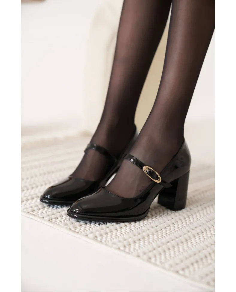 Siyah Kadın Topuklu Ayakkabı TR18MS12A