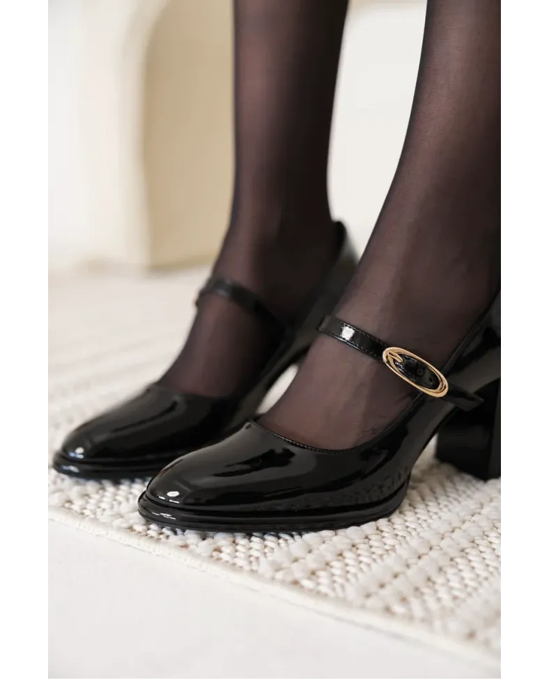 Siyah Kadın Topuklu Ayakkabı TR18MS12A