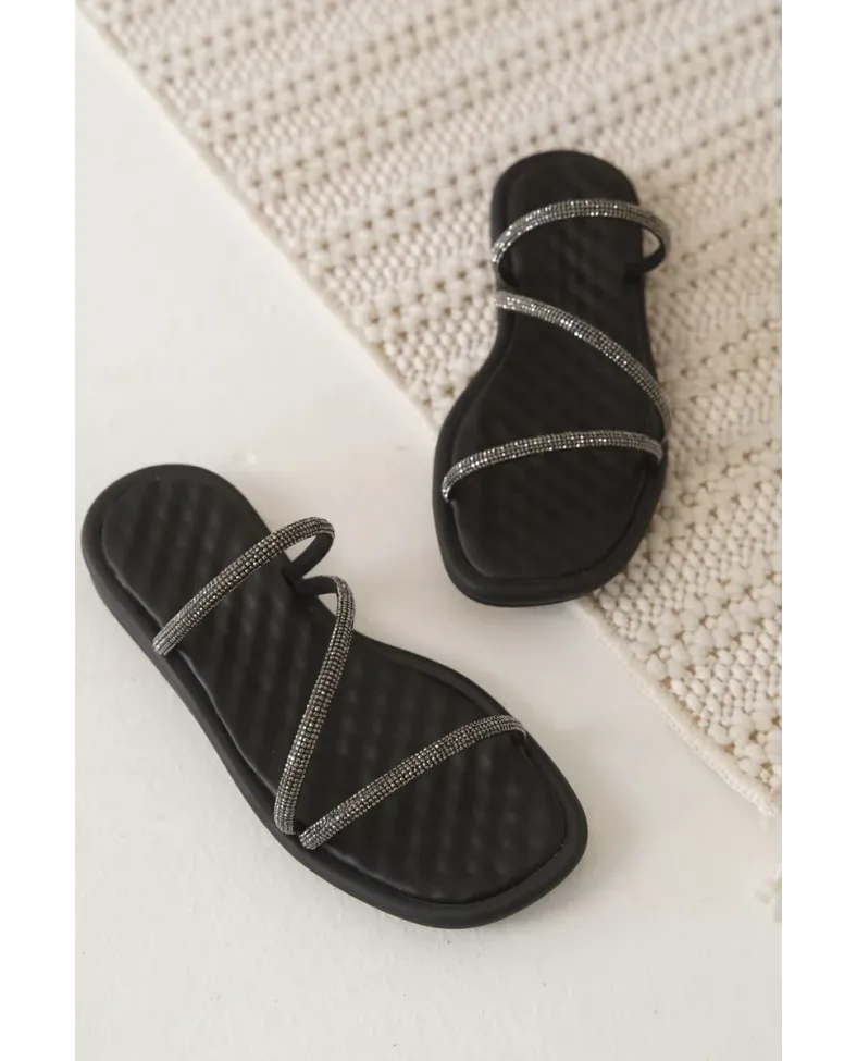 Siyah Kadın Taşlı Terlik TR28MY03A