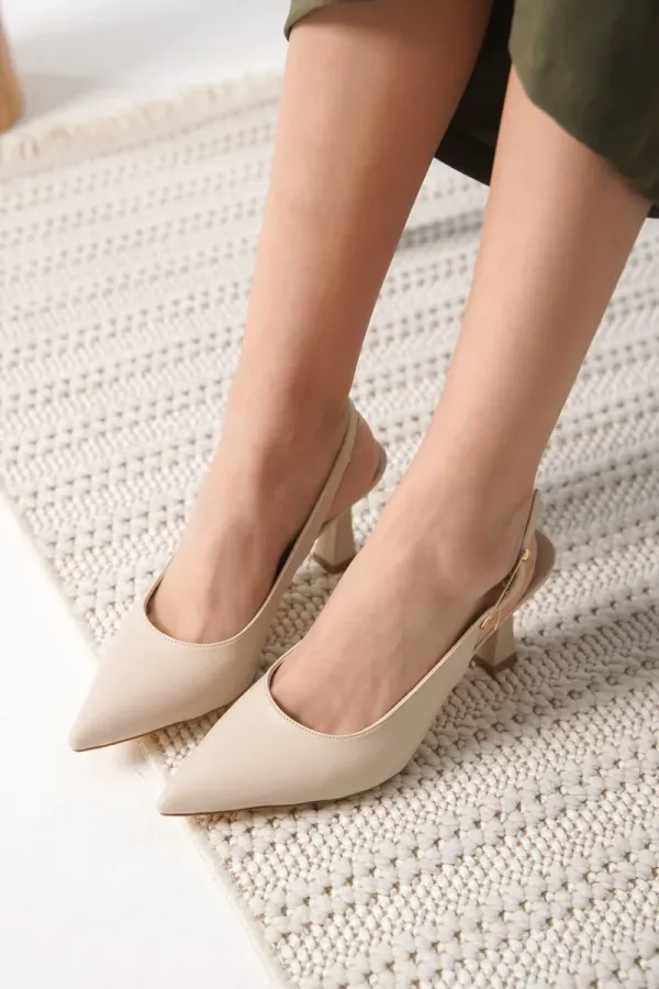 Kadın Mat Bej Topuklu Ayakkabı TR20MS01E